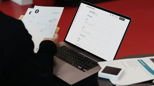 Offer-Smart-Discounts-and-Personalized-Benefits