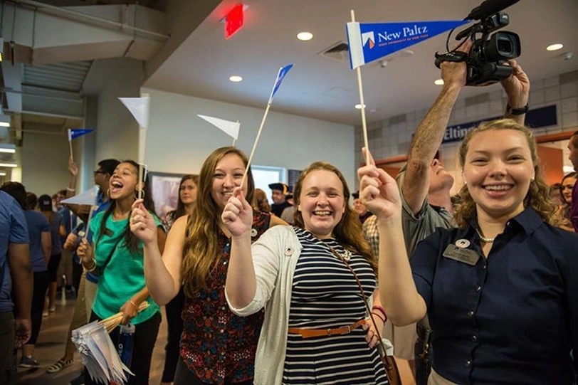 define purpose of alumni network